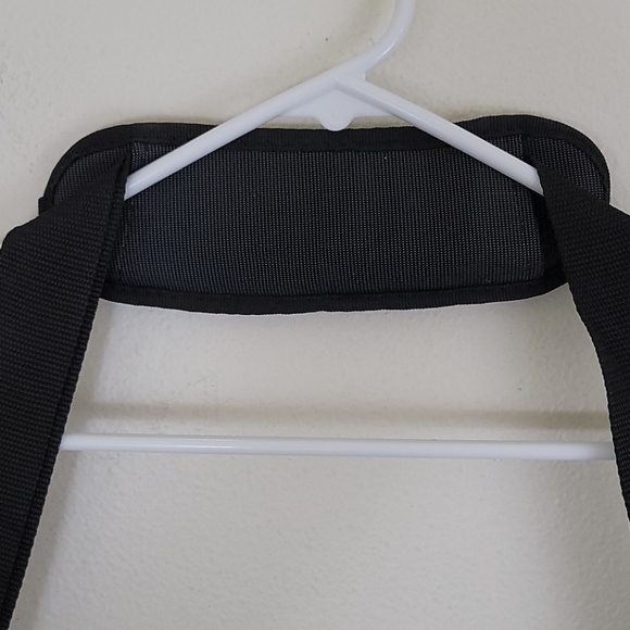 Targus Black Briefcase 16"X13"X4" - Picture 11 of 16